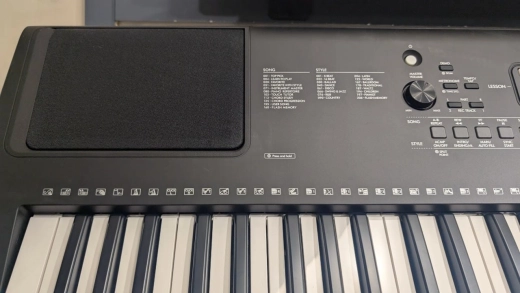 Yamaha PSR-EW310 4